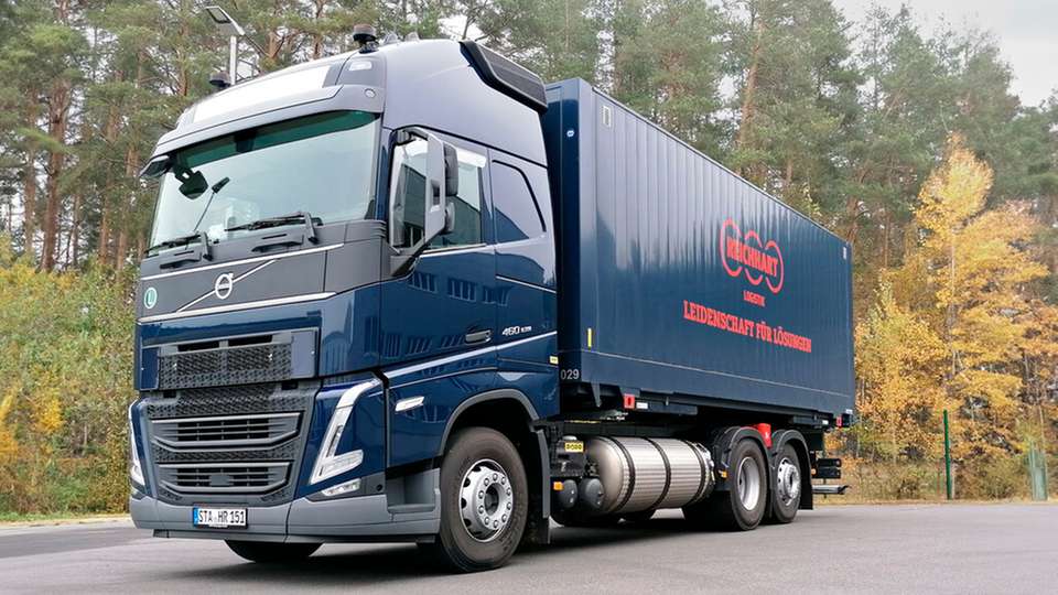 Ein LNG-Lkw von Reichhart Logistik.