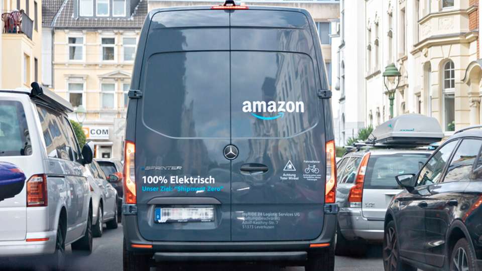 Die EU-Kommission hat zur Diskussion gestellt, dass Unternehmen wie Amazon einen Anteil emissionsfreier Lieferwagen haben sollen.